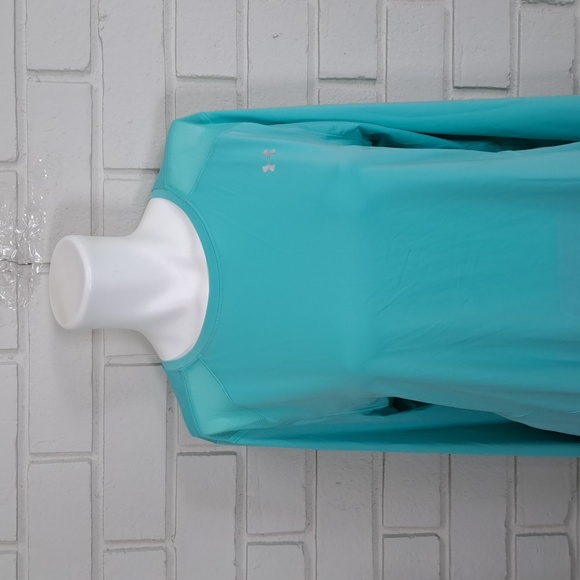 Under Armour Teal "keep You Cool" Cut Out Back Detail Top. Size Large. NWT - Picture 2 of 11